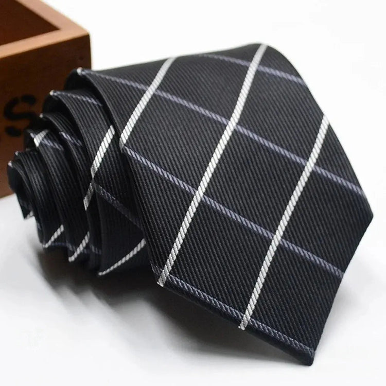 Classic Stripe Necktie Men Business Formal Wedding Tie 8Cm Blue Black Pink Red Neck Ties Fashion Shirt Dress Accessories