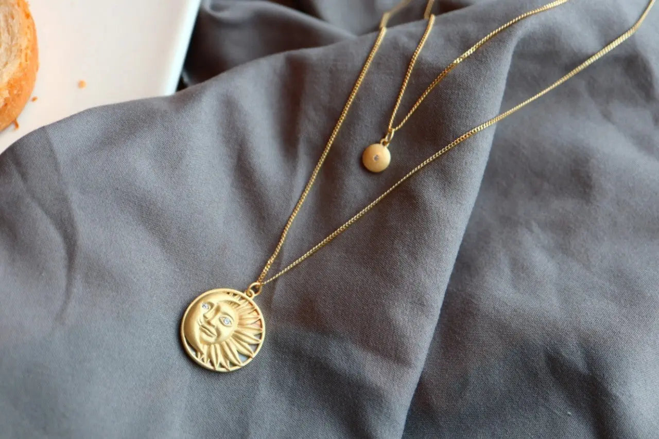 Italian Craftsmanship Natural White Mother-of-pearl Pendant Necklace - HASHTAG