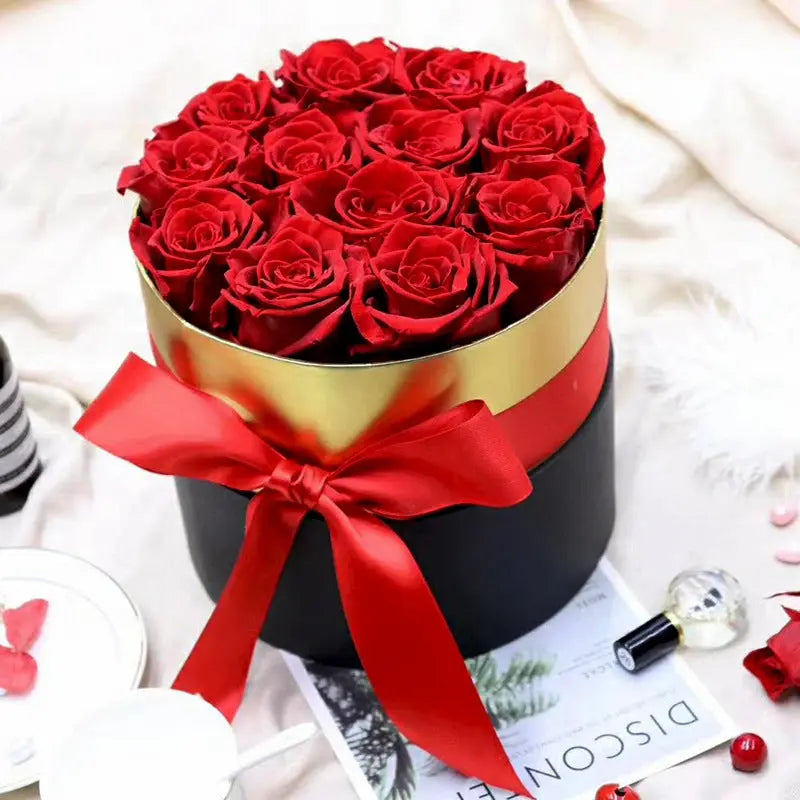 Exquisite roses in beautiful gift box assorted colors. - HASHTAG