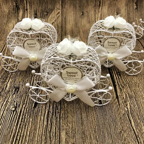 Carriage Designed Hollow Candy Box Wedding Decoration Chocolate Gift Package. Liebe - Making Life Easier