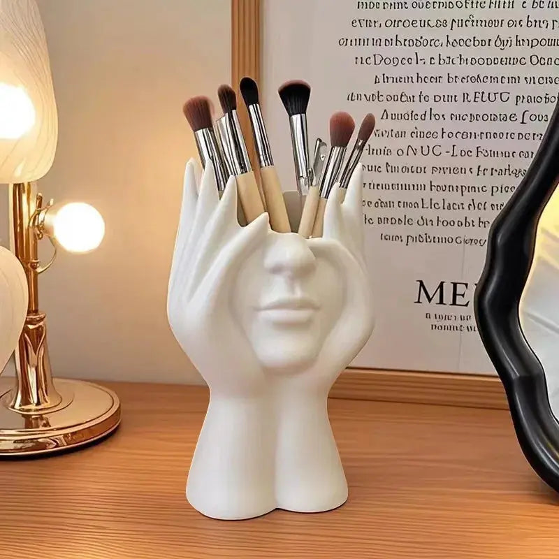 A Face Of A Million Thoughts Makeup Brush Holder. - HASHTAG