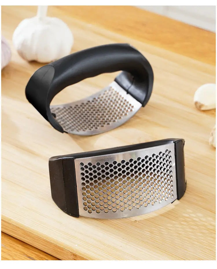 Stainless Steel Garlic Press Crusher. - HASHTAG