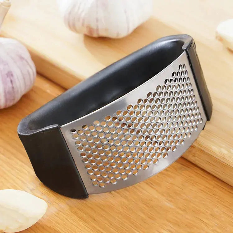 Stainless Steel Garlic Press Crusher. - HASHTAG