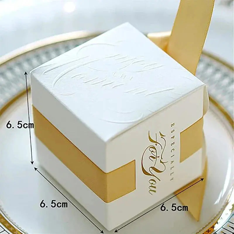 New Wedding Favors Gift Box With Ribbon. Liebe - Making Life Easier