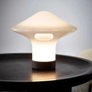 Lampada da tavolo in vetro a LED di design moderno nordico Lampada da tavolo d'arte postmoderna per la decorazione dell'illuminazione da comodino della camera da letto del ristorante HASHTAG
