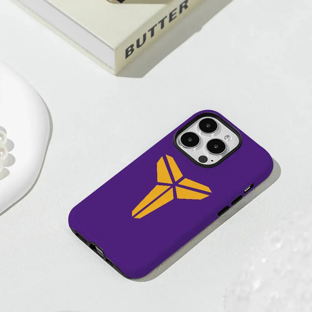 K-Kobe Basketball Star Logo Custodia per telefono Pellicola Shell per IPhone 16 15 14 13 12 11 Pro Max Plus - My Hashtag Shop