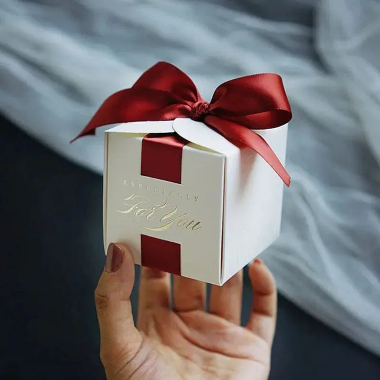 New Wedding Favors Gift Box With Ribbon. Liebe - Making Life Easier