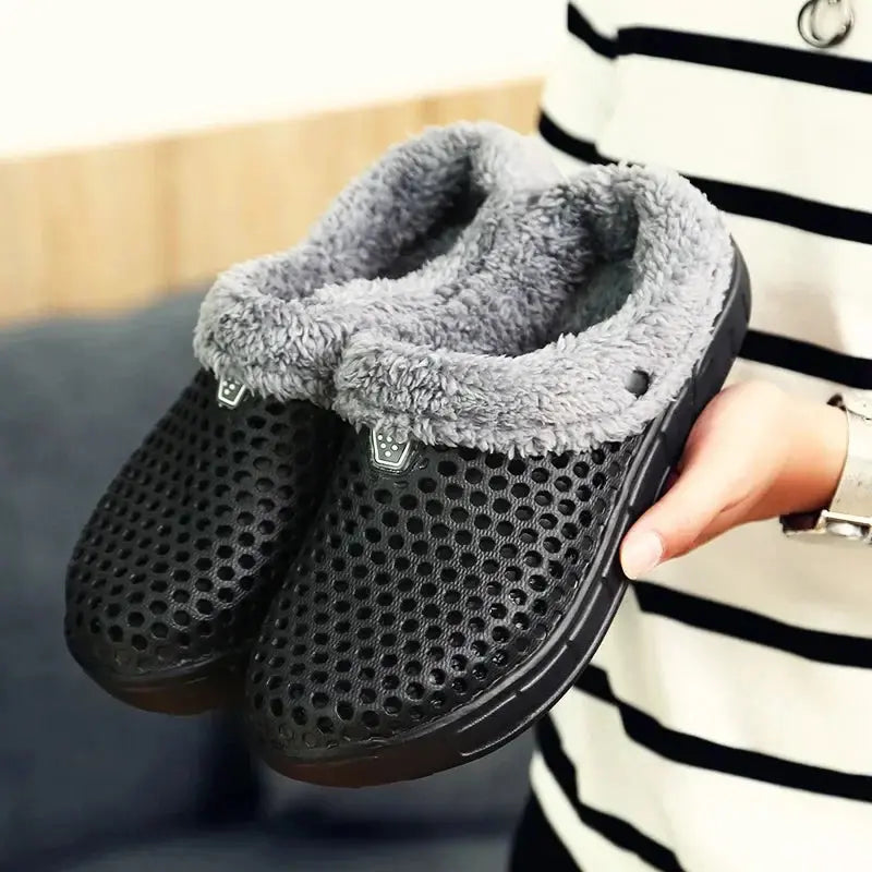Winter Slippers Warm Fuzzy Plush Zapatos all ages. Liebe - Making Life Easier