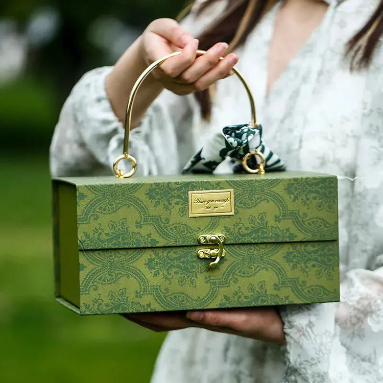 Metal Handheld Gift Box With Luxury Scarf. Liebe - Making Life Easier