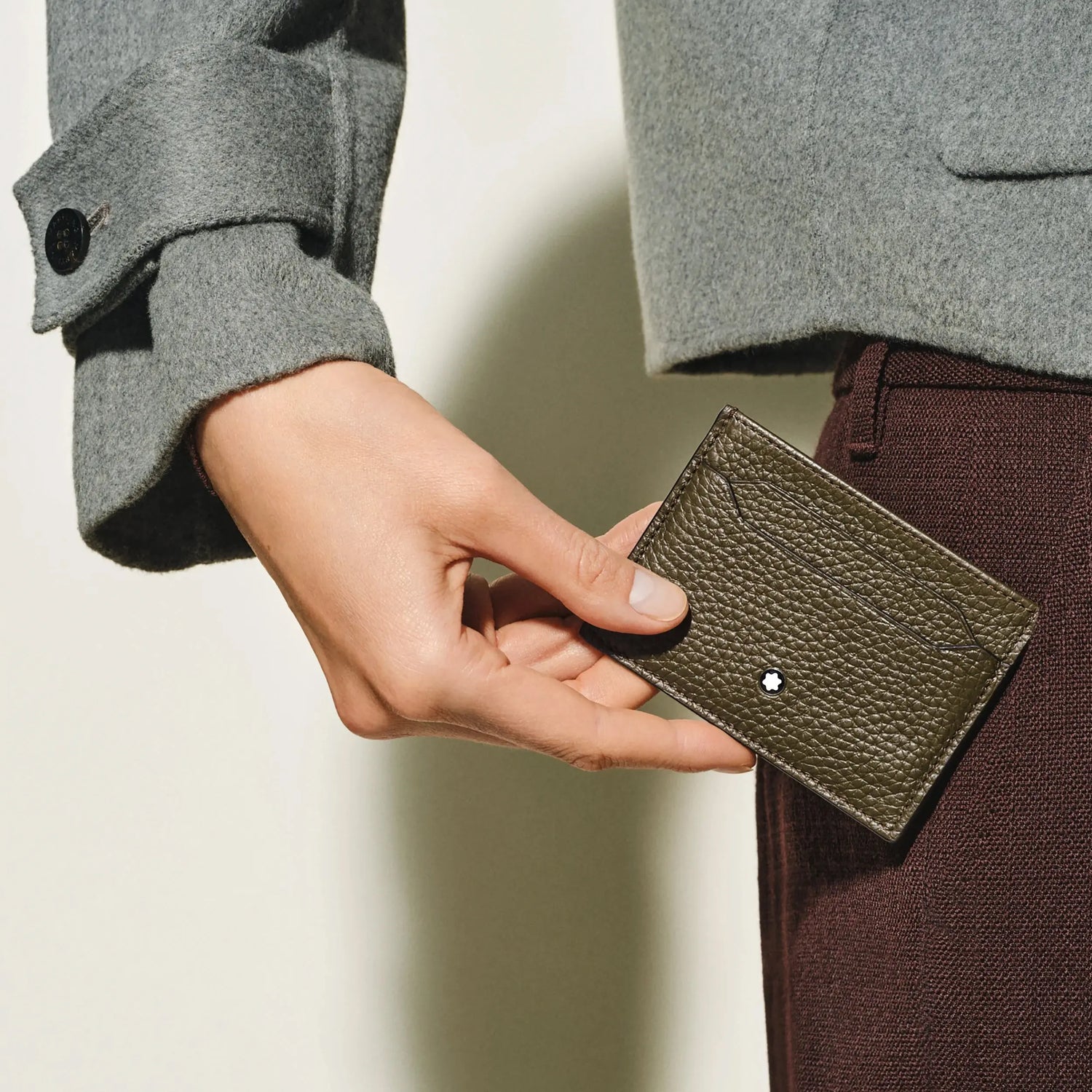 Montblanc porta carte 5 scomparti kaki 220219 Capodagli 1937